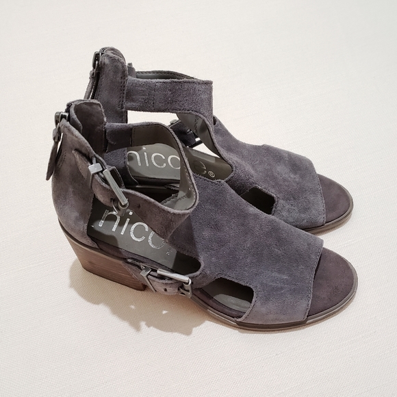 Nicole Gray Zipper/Buckle Heels - Picture 3 of 7